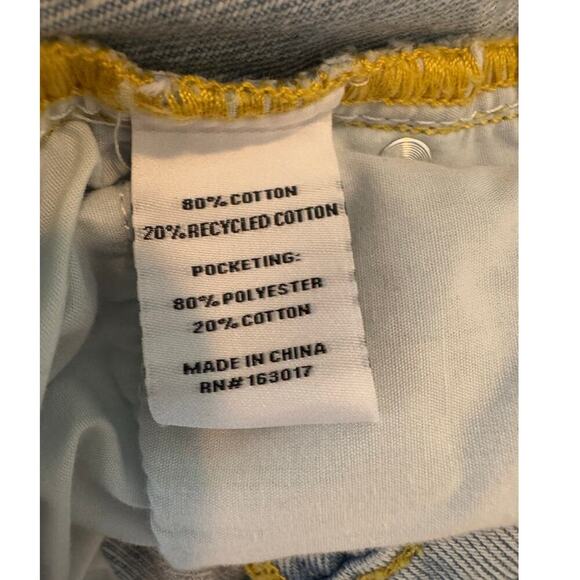 Princess Polly Women’s Distressed Light Wash‎ Jeans Size 6 – Trendy Fit - Picture 3 of 4